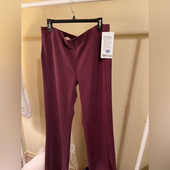 NWT RIBBED SOFTSTREAM LULU PANTS - Picture 5 of 6